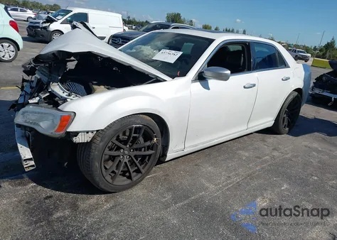 2012 Chrysler 300C Luxury Series из США, поврежденный, VIN 2C3CCAPT4CH289561